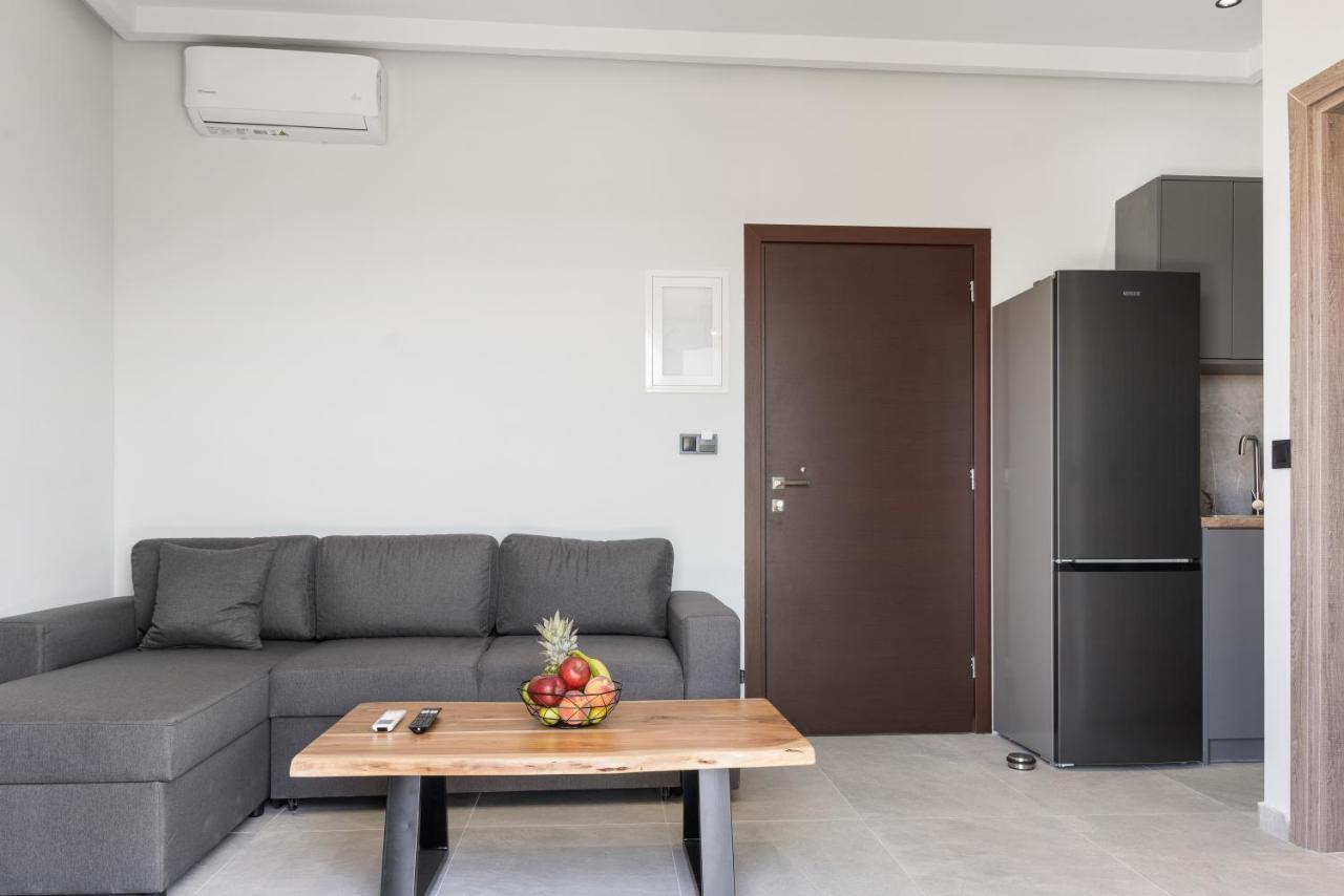 Robin'S Aparthotel Apólpena Kültér fotó